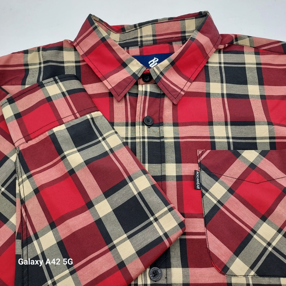 Rocawear Classic Mens 4XB Red Black Plaid Long Sleeve Button Down Shirt Crest